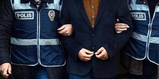 AİBÜ'de 20 akademik personel gözaltına alındı