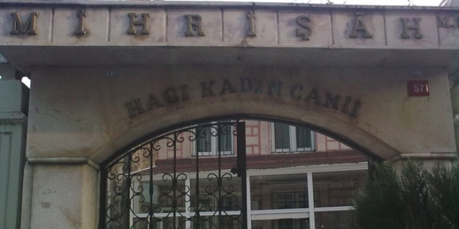 Sela okuyan imam ve cemaate palayla saldırı