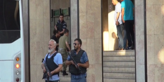 Tümgeneral Hakbilen ve 7 asker tutuklandı
