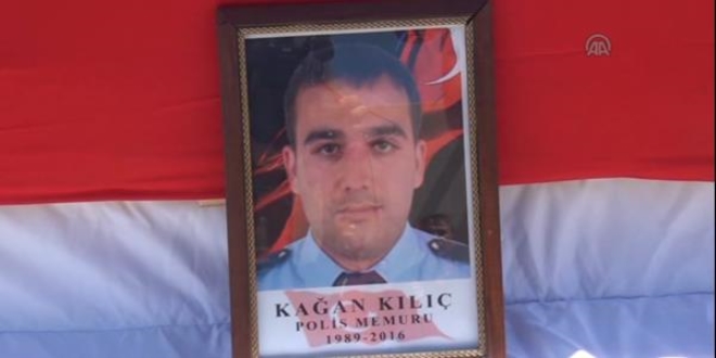 �ehit polis memuru K�l�� i�in Elaz��'da t�ren d�zenlendi