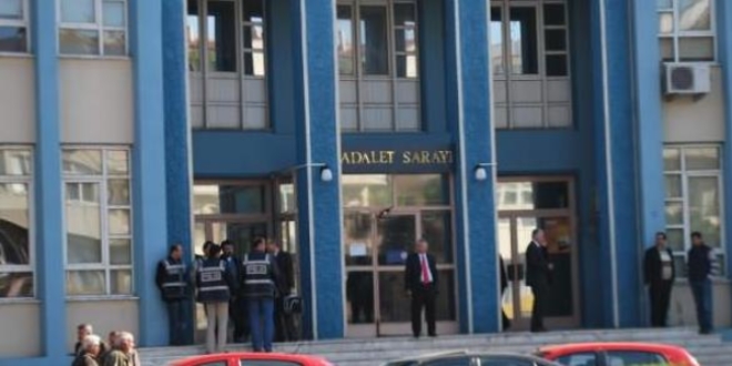 Serbest kalan 4 hakim ve 1 savcı tutuklandı