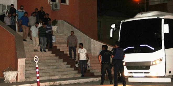 Iğdır'da 36 asker gözaltına alındı
