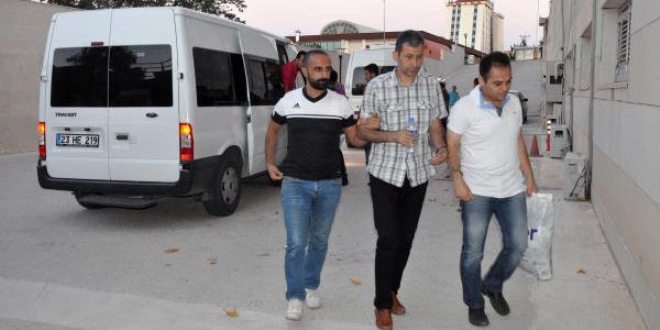 Elazığ'da 19 askeri personel tutuklandı