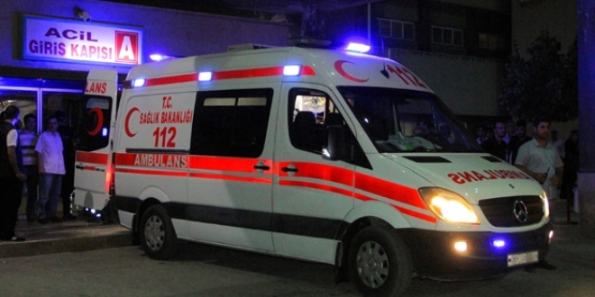 PKK'lılar polise saldırdı, çatışmada 1 sivil öldü