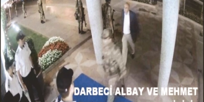 Darbeciyle çay içip yemek hazırlattı