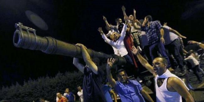 Darbe provası Özbekistan'da