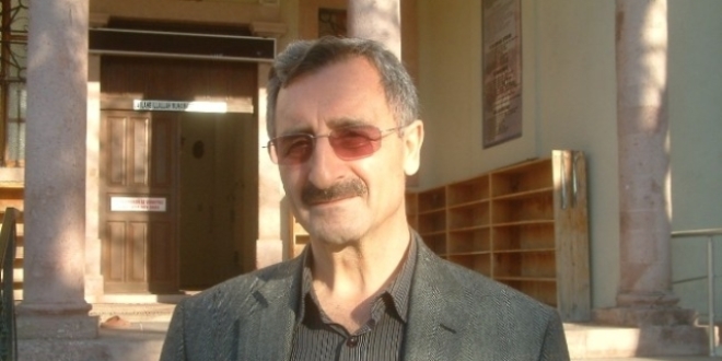 Müftü, demokrasi nöbetine giderken ağır yaralandı