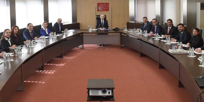 CHP MYK olağanüstü toplandı