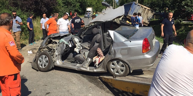 AFAD personeli kaza yaptı: 2 ölü, 1 yaralı