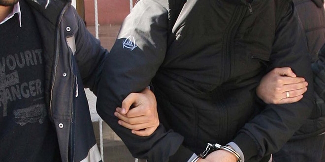 'Islak imza'da 9 gözaltı kararı
