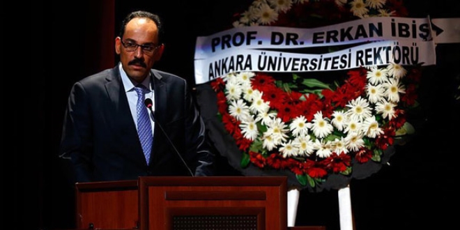 Prof. Dr. İnalcık son yolculuğuna uğurlanıyor