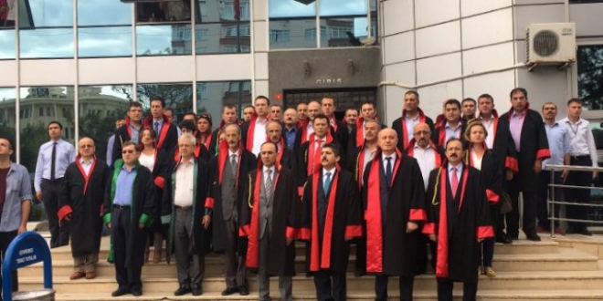 'Darbe girişimini inkar etmenin faydası yok'
