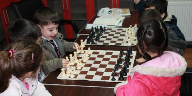 Eski Şanlıurfa Valisinin eşinin adını taşıyan anaokulunun ismi değiştirildi