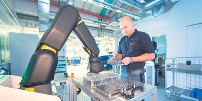KOBİ'ler dijital fabrikalara taşınıyor