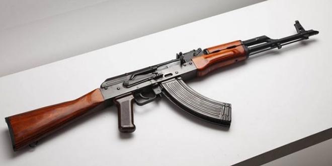 Cumhurbaşkanı'na hakaretten tutuklandı, evinden kalaşnikof çıktı