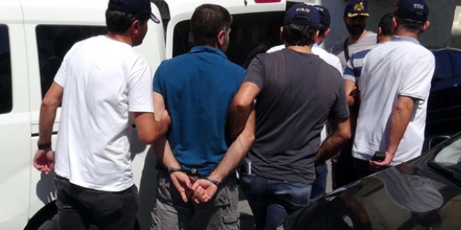 Haklarında gözaltı kararı verin 17 avukatın 13'ü gözaltına alındı
