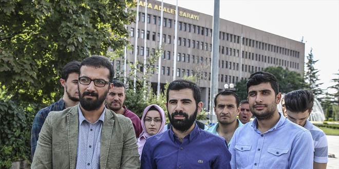 Gençlerden darbe girişimine suç duyurusu