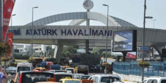 Atatrk Havaliman yetkililerinden yolculara uyar