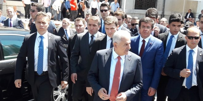 Yıldırım, cuma namazını Ulu Cami'nde kıldı
