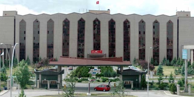 Diyanet, mazeret hariç nakil işlemlerini durdurdu