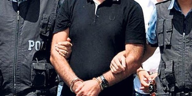 Alanya'da Fettulah eski Vergi Dairesi mdr tutukland