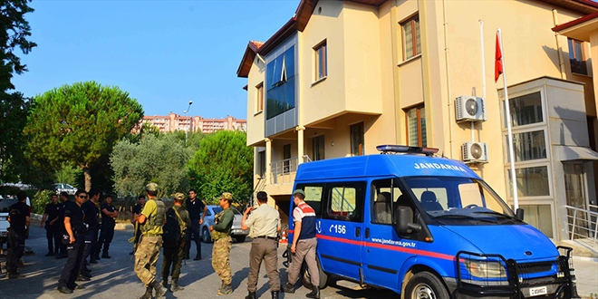 FET�'n�n suikast timinden sadece bir ki�i kald�