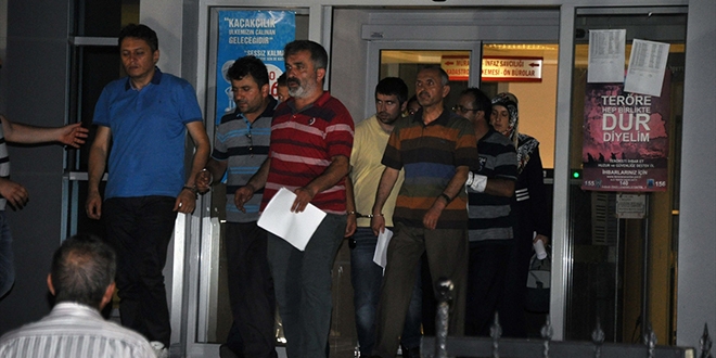 Zonguldak'ta 6 memur tutuklandı. Vasiyatname ele geçirildi