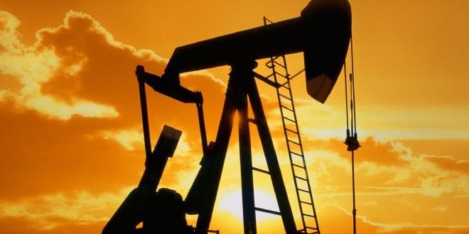 Brent petrol 42 doların üzerinde tutunmaya çalışıyor
