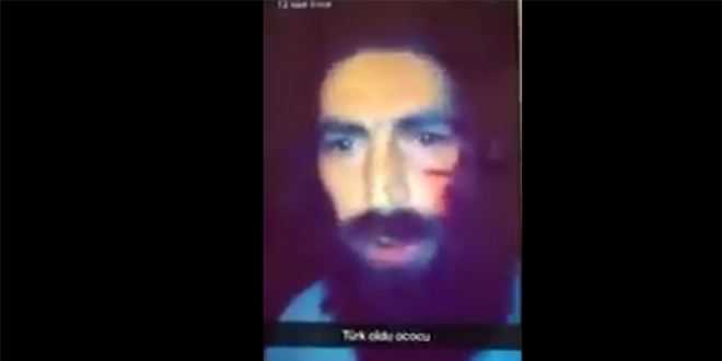 Türk bayrağı tutmadığı için bir vatandaşı dövenler aranıyor