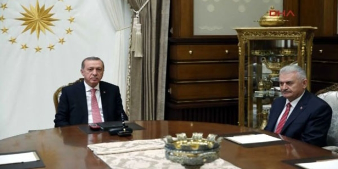 Cumhurbakan Erdoan, Babakan Yldrm' kabul etti