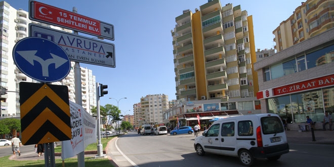 Kenan Evren Bulvar�'n�n ad� vatanda�larca de�i�tirildi