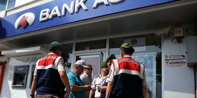 Jandarma ekipleri Bank Asya da inceleme yapyor