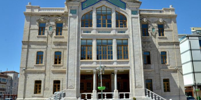 Aksaray'da 650 memur g�revden al�nd�