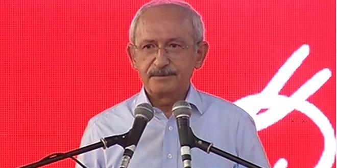 'Kışlaya siyaseti sokarsanız darbelere zemin hazırlarsınız'