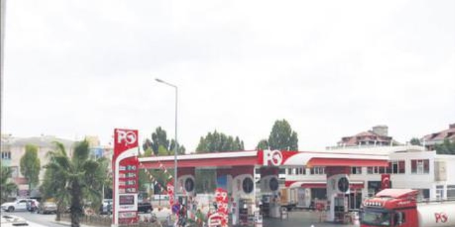 Darbeye destek için akaryakıt satmayan bayi sahibi tutuklandı