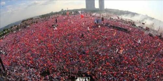 AK Parti'den Yenikapı mitingi için çağrı