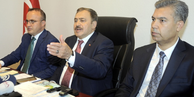 'Bunlar ak�llar�n� 1 dolara ba�kas�na satm�� ter�ristlerdir'