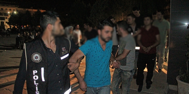 Hakkari Valisinin özel kalem müdürü tutuklandı