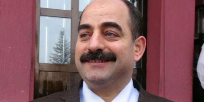 Firari savcı Öz, her evraka farklı imza atmış