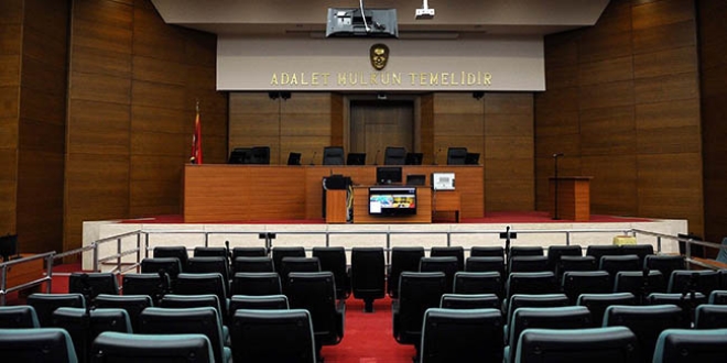 Ankara'da 16 adliye çalışanı tutuklandı
