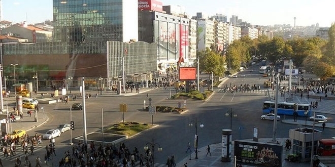Ankara caddelerinden, darbeci general adları çıkarıldı