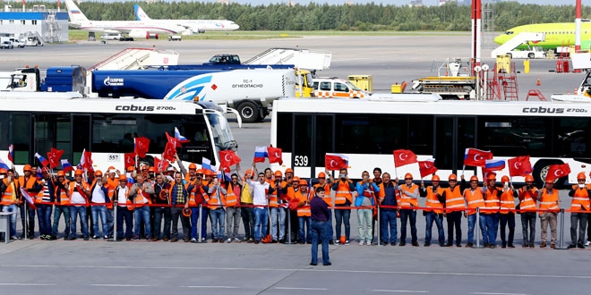 Türk işçiler, Erdoğan'a sevgi gösterisinde bulundu