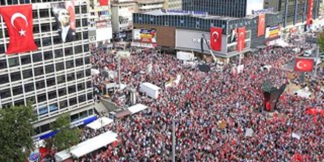 Demokrasi nöbeti Ankara'da dev mitingle sona erecek