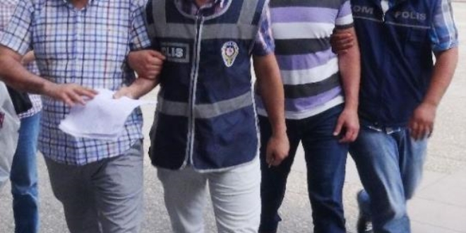 Kocaeli'de 15'i polis, 18 kii tutukland