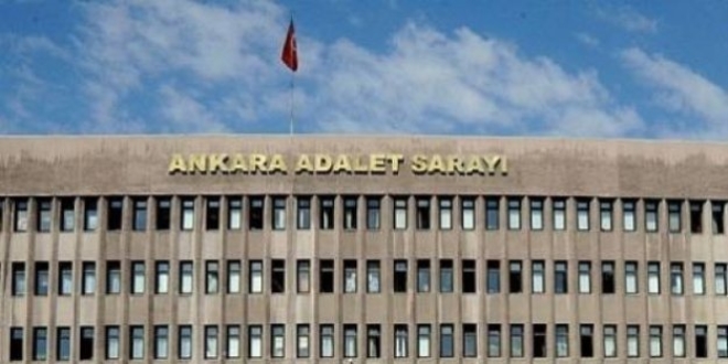 Ankara'da gzaltna alnan 10 asker tutukland