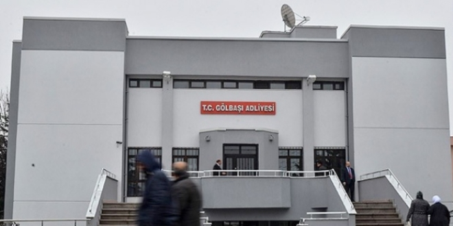 Gölbaşı Adliyesi'ne sevk edilen 12 asker tutuklandı