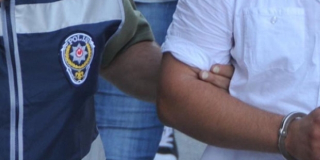 Kilis'te 4 öğretmen tutuklandı
