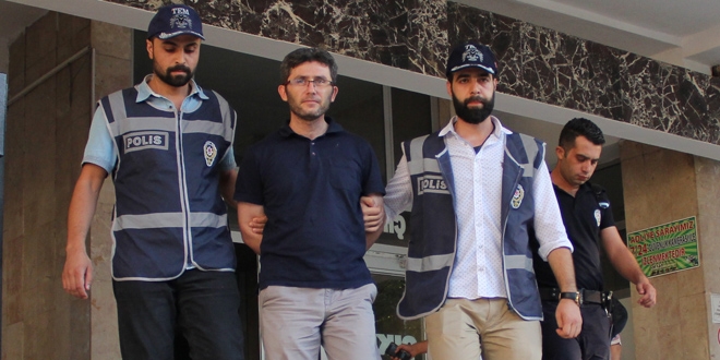 Malatya'da 5 emniyet personeli tutukland