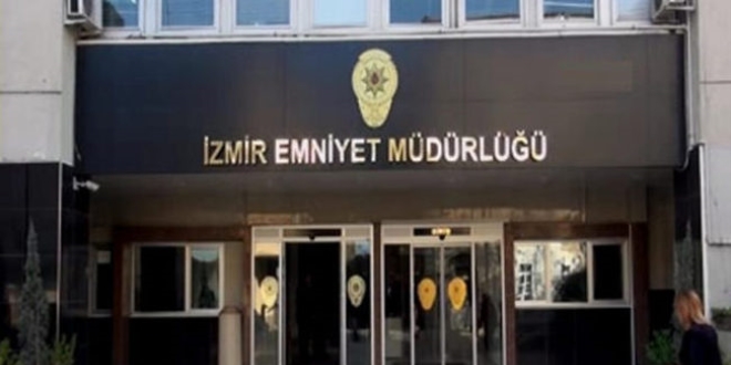 İzmir'de açığa alınan 3 savcı gözaltına alındı