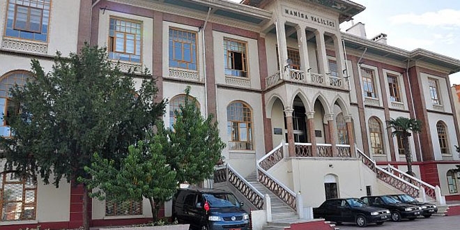 Manisa'da 1953 kamu görevlisi açığa alındı